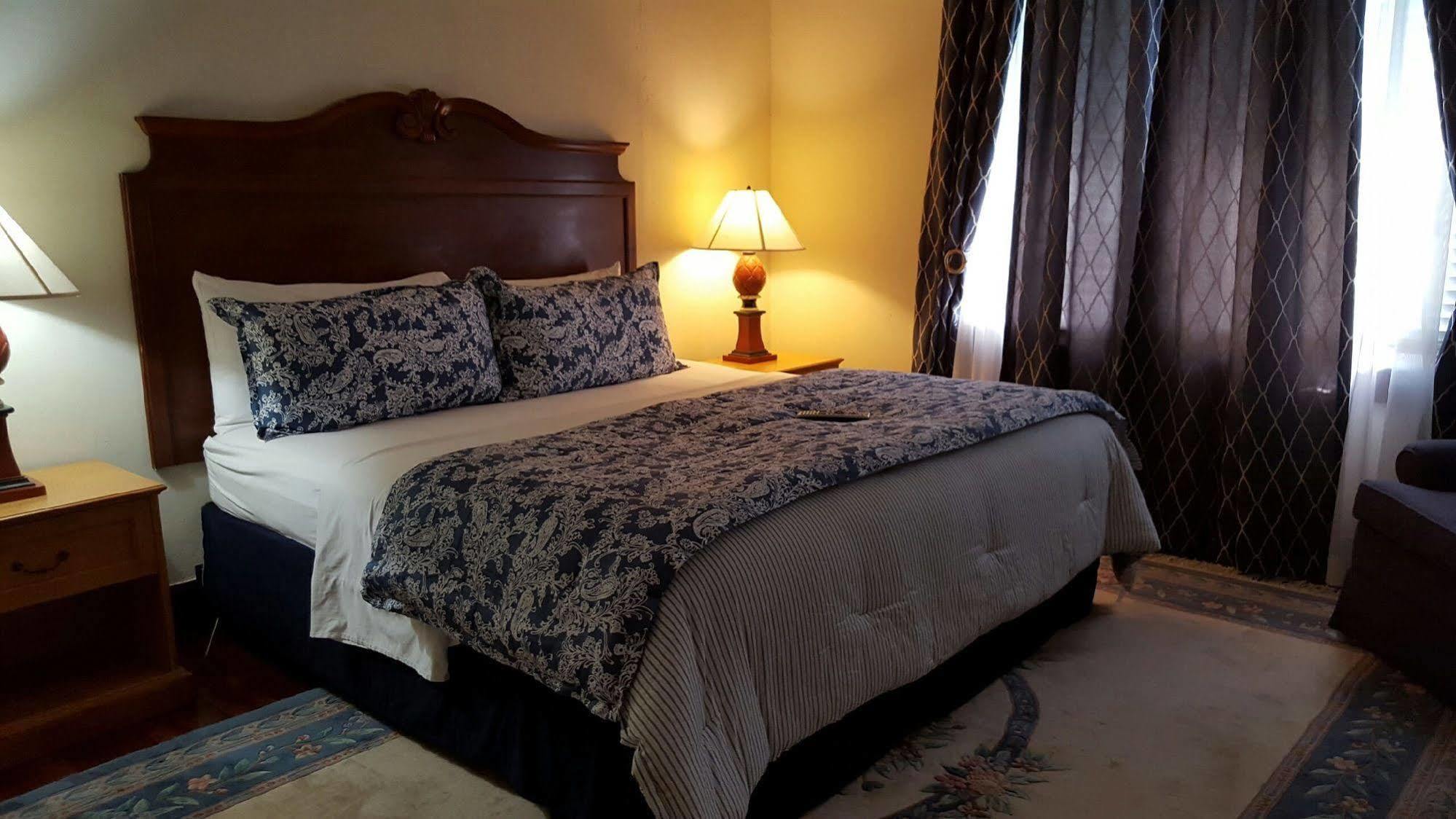 Putnam Lodge Hotel And Spa Cross City Екстер'єр фото